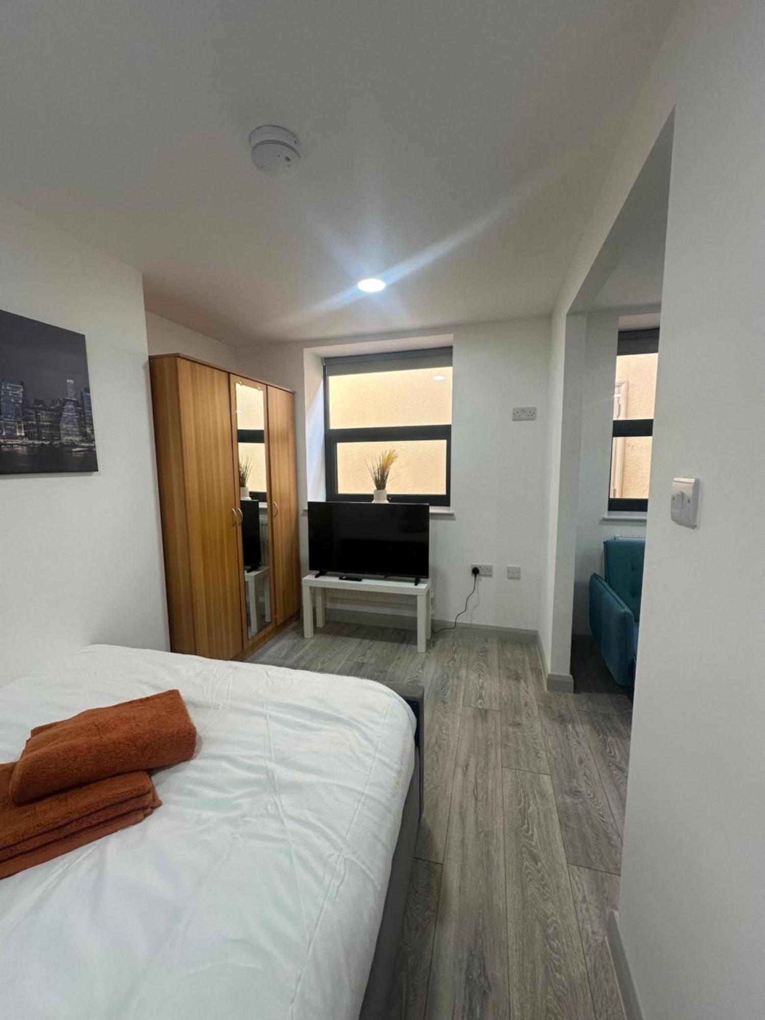 New Build Cozy Flat In London!jay Apartment